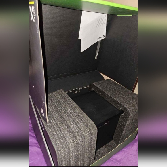 Xbox series X - Picture 2 of 5